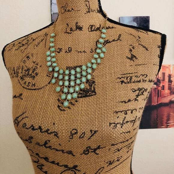 Gold and mint green bib necklace & earring set - Picture 6 of 6